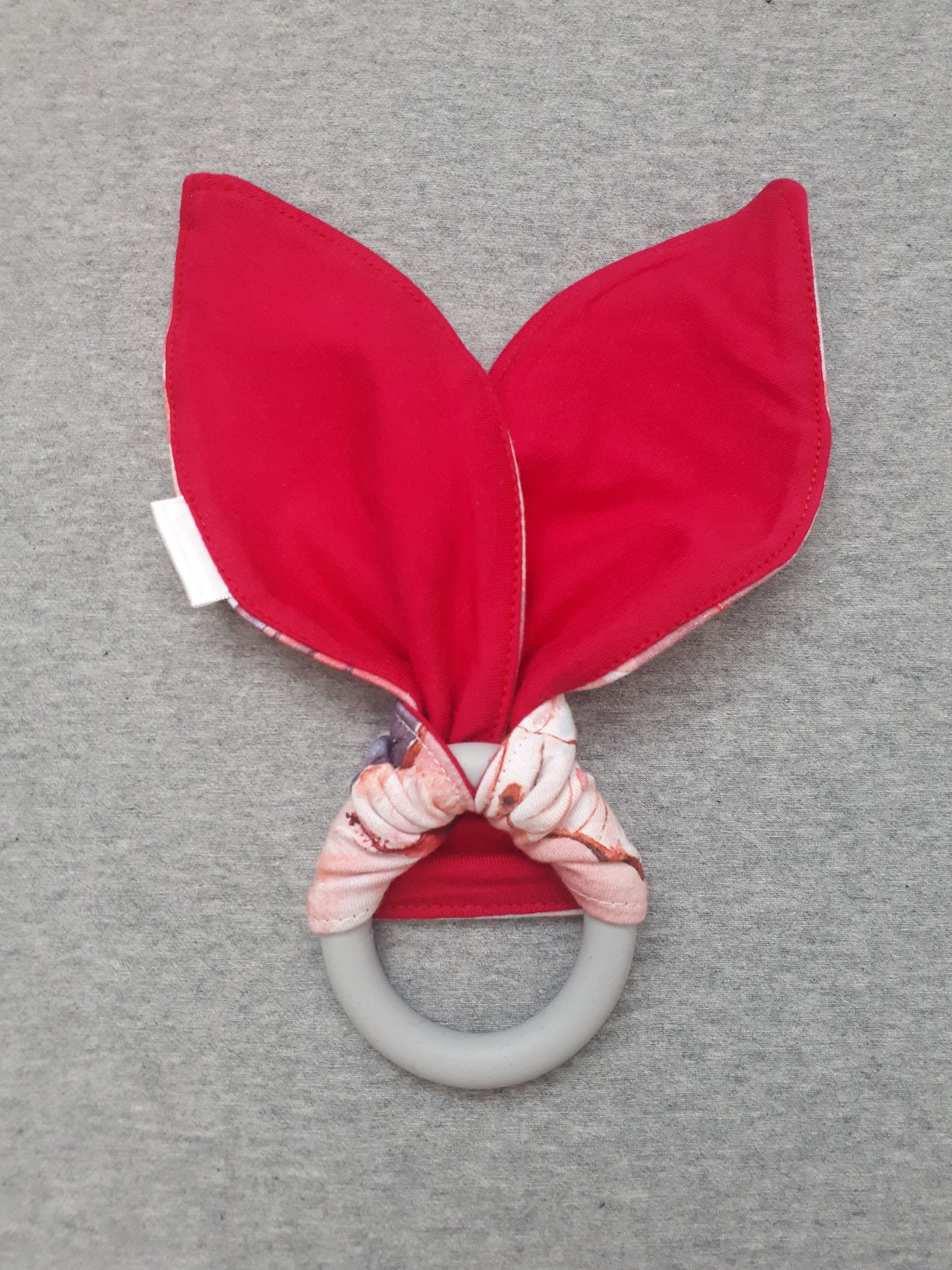 Prêt à partir - Hochet - Fleurs roses / fushia - Anneau gris pâle